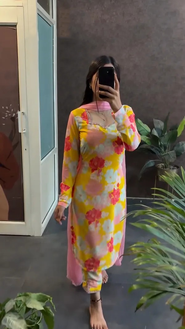 Fashion Cave Ready To Wear Attractive Colorful suits sets
