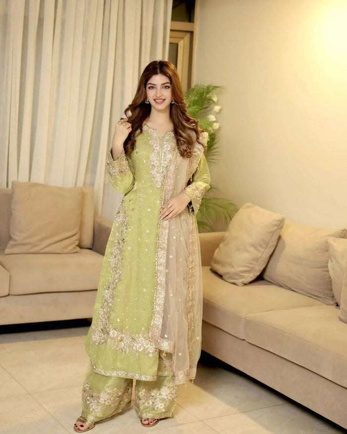 π¦ ΔΔsigner Party Wear Look Pur Chinon Silk Top Plazzo & Dupatta Ready To Wear
