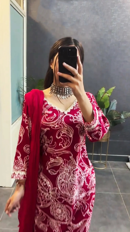 Fashion Cave Ready To Wear Pink Cotton Paisley Kurta and Pant Set with Dupatta
