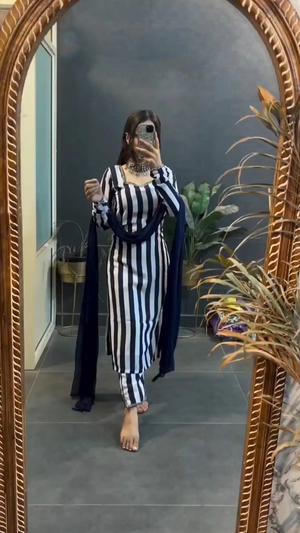 Fashion Cave Ready To Wear Blue Straight Full Sleeves Shea Berry Kurta and Pant with Du
