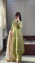 🦋 Đěsigner Party Wear Look Pur Chinon Silk Top Plazzo & Dupatta Ready To Wear